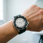 Silver Wave Diver - Image 12