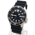 The Navigator: A Classic Dive Watch - Image 2