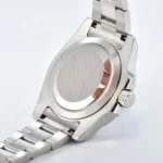The Deep Sea Voyager: A Tool Watch for the Modern Explorer - Image 5