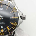 8215 Automatic Diver's Watch - Image 4