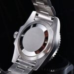 The "Emerald Abyss" Diver: Where Luxury Meets the Deep - Image 5