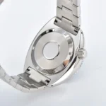 The Abyssal Camouflage Diver: A Fusion of Tactical Design and Mechanical Mastery - Image 5