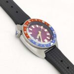 Vintage-Inspired Diver Watch - Image 9