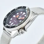 Men's Automatic Dive Watch with Purple Textured Dial and Stainless Steel Mesh Strap - Image 4