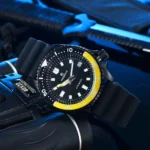Men's Automatic Dive Watch - Black Dial with Yellow Accents - Image 7