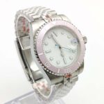 Chic Automatic Dive Watch with Pink Bezel - Image 3