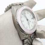 Chic Automatic Dive Watch with Pink Bezel - Image 5