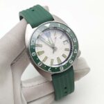 The Abyssal GMT - Green Ceramic Edition - Image 4