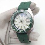 The Abyssal GMT - Green Ceramic Edition - Image 5