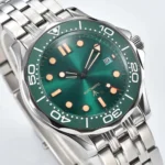 Men's Green Dial Automatic Dive Watch with Stainless Steel Bracelet - Image 3